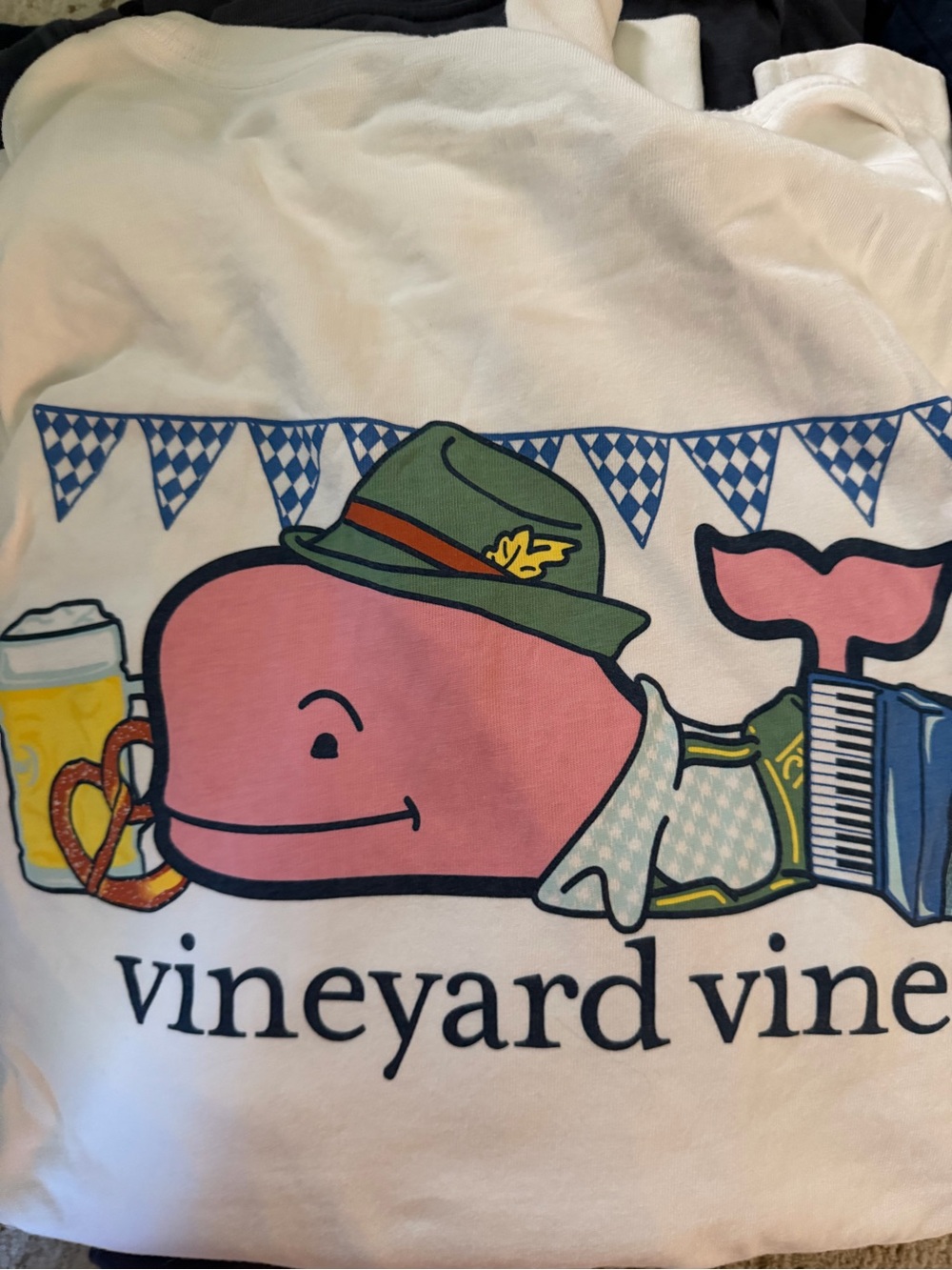 M - men’s Vineyard Vines Pink Whale Oktoberfest Graphic T-Shirt long sleeve